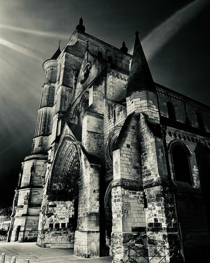 Eglise Saint-Etienne de Beauvais, de nuit