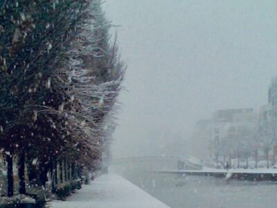 Canal de l'Ourcq sous la neige à Pantin en 2010