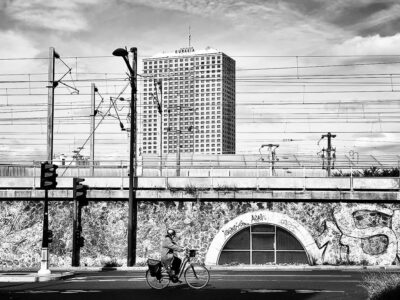 Tour Eurasia et vélo, porte de la Villette