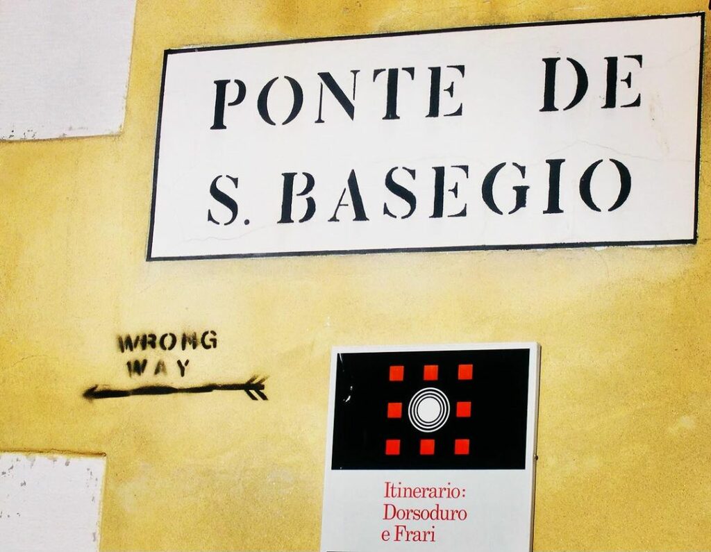 Graffiti à Venise en 2009 : Wrong way