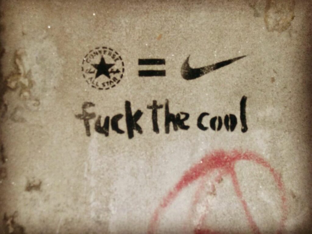 Graffiti à Venise en 2009 : Fuck the cool