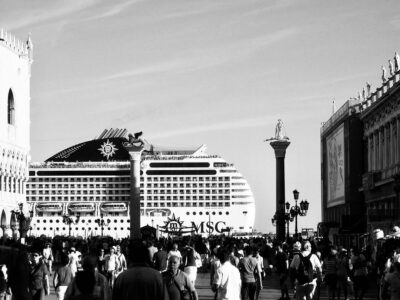 Paquebot place Saint-Marc à Venise en 2009